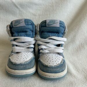 Air Jordan 1 Retro High OG Denim Kids Size 5C Blue And White